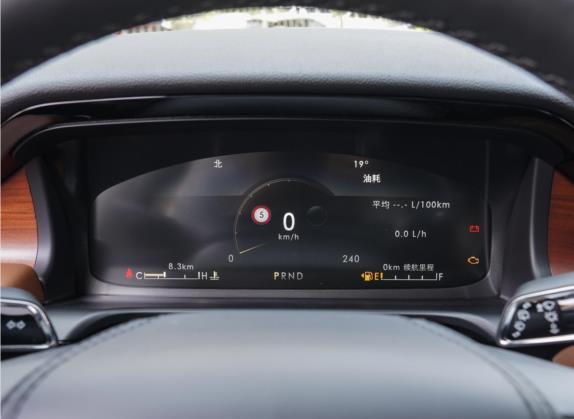 飞行家 2022款 3.0T V6 四驱尊雅版 中控类   仪表盘