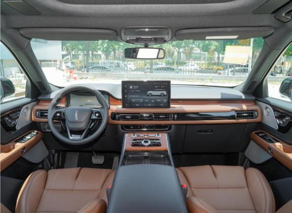 飞行家 2022款 3.0T V6 四驱行政版 中控类   中控全图