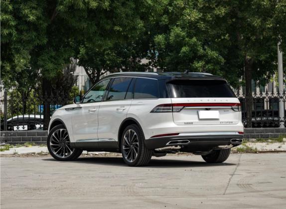 飞行家 2022款 3.0T V6 四驱行政版 外观   斜后