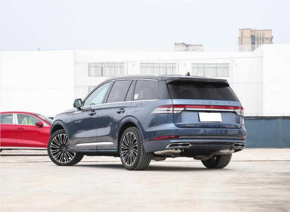 飞行家 2022款 3.0T V6 四驱总统版 外观   斜后