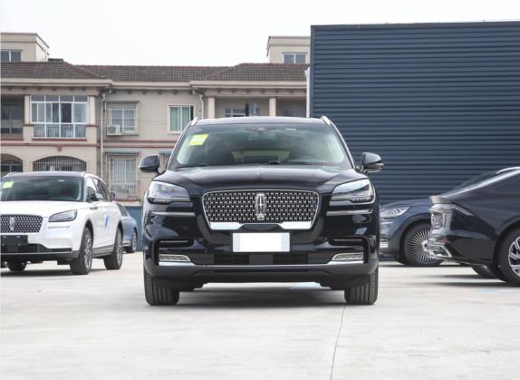 飞行家 2022款 3.0T V6 四驱尊享版 外观   正前