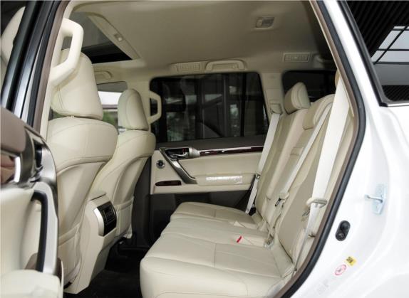 雷克萨斯GX 2012款 400 车厢座椅   后排空间