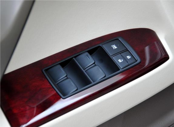 雷克萨斯GX 2012款 400 车厢座椅   门窗控制