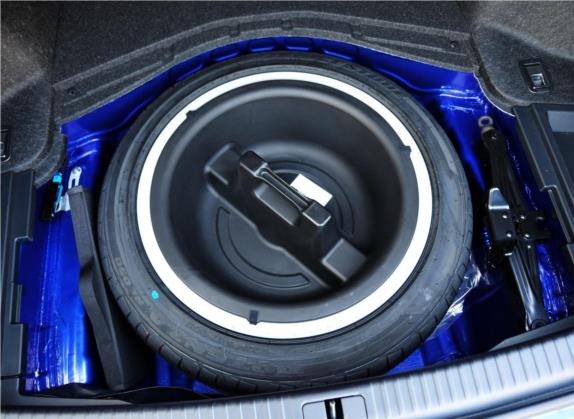 雷克萨斯IS 2011款 250 F SPORT 其他细节类   备胎
