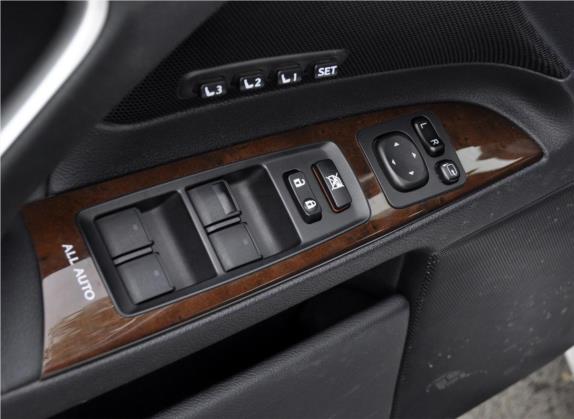 雷克萨斯IS 2011款 250 豪华版 车厢座椅   门窗控制