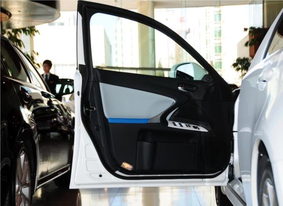雷克萨斯IS 2011款 250 风驰版 车厢座椅   前门板