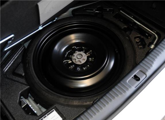 雷克萨斯IS 2013款 250 F SPORT 其他细节类   备胎