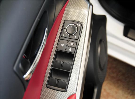 雷克萨斯IS 2013款 250 F SPORT 车厢座椅   门窗控制