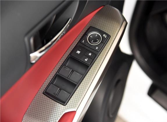 雷克萨斯IS 2015款 200t F SPORT 车厢座椅   门窗控制