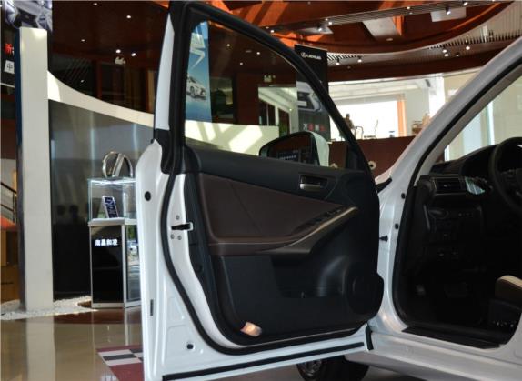 雷克萨斯IS 2017款 300 锋尚版 车厢座椅   前门板