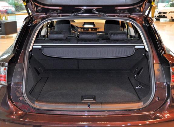 雷克萨斯CT 2014款 CT200h 舒适版 单色 车厢座椅   后备厢