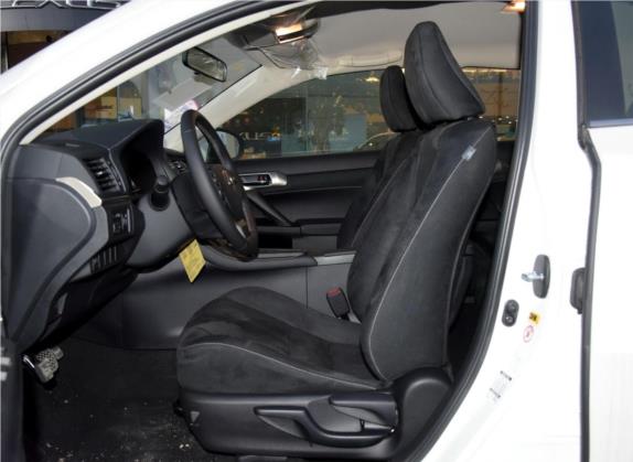 雷克萨斯CT 2014款 CT200h 精英版 双色 车厢座椅   前排空间