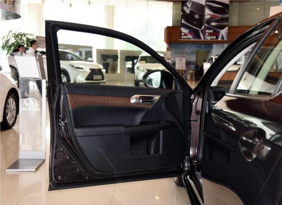 雷克萨斯CT 2015款 CT200h 巧克力版 车厢座椅   前门板