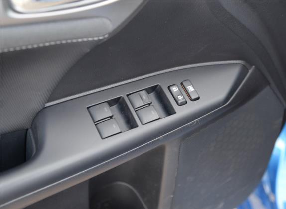 雷克萨斯CT 2017款 CT200h 舒适版 单色 国V 车厢座椅   门窗控制
