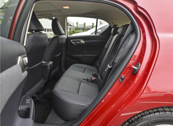雷克萨斯CT 2020款 CT200h 舒适版 单色 车厢座椅   后排空间
