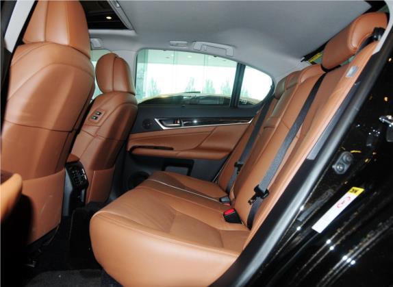 雷克萨斯GS 2012款 450h 车厢座椅   后排空间