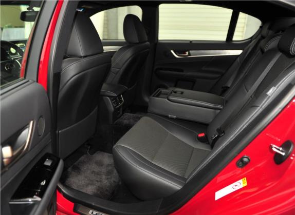雷克萨斯GS 2012款 350 F SPORT 车厢座椅   后排空间