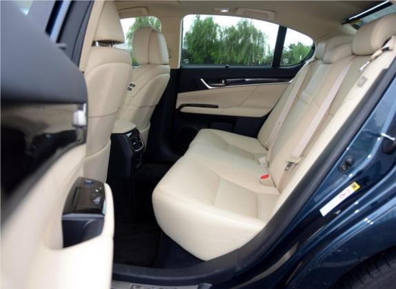 雷克萨斯GS 2012款 250 豪华版 车厢座椅   后排空间