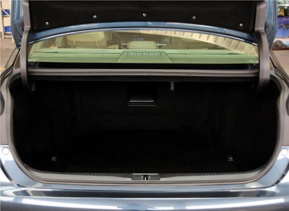 雷克萨斯GS 2014款 250 豪华版 车厢座椅   后备厢