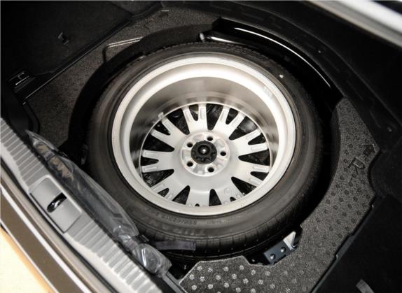 雷克萨斯GS 2014款 350 豪华全驱版 其他细节类   备胎