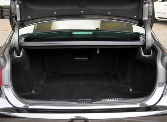 雷克萨斯GS 2014款 350 豪华全驱版 车厢座椅   后备厢