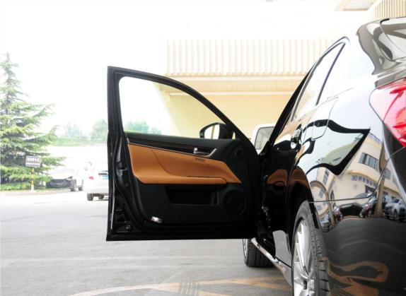 雷克萨斯GS 2014款 350 豪华全驱版 车厢座椅   前门板