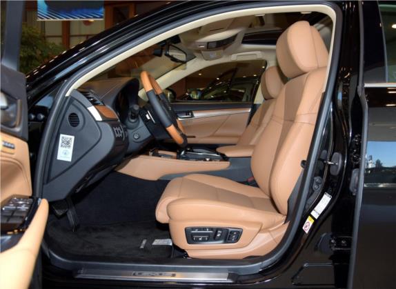 雷克萨斯GS 2014款 450h 车厢座椅   前排空间
