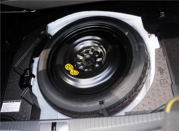 雷克萨斯GS 2014款 300h 豪华版 其他细节类   备胎