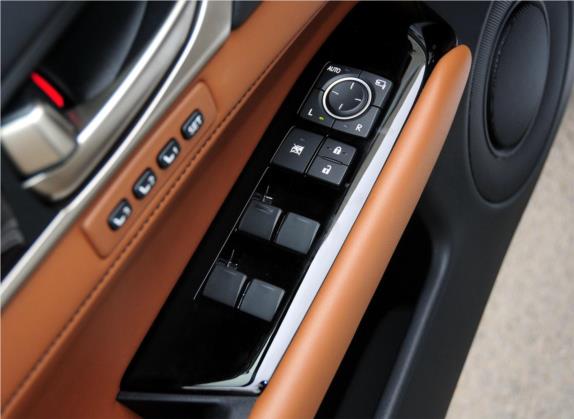 雷克萨斯GS 2014款 300h 豪华版 车厢座椅   门窗控制