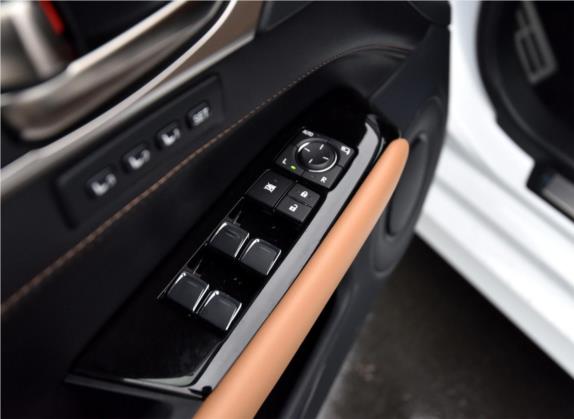 雷克萨斯GS 2016款 200t F SPORT 车厢座椅   门窗控制