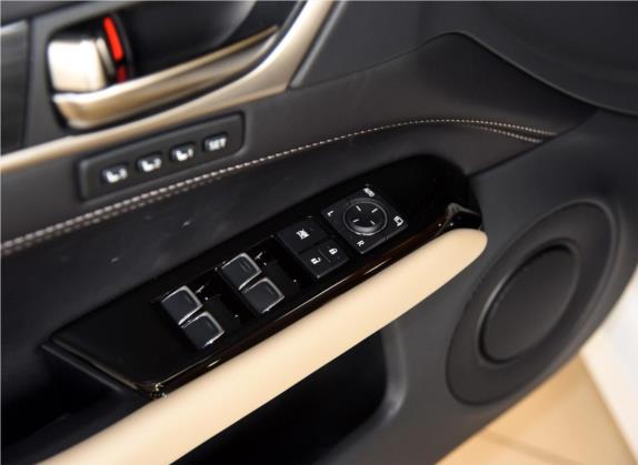 雷克萨斯GS 2016款 300h 领先版 车厢座椅   门窗控制