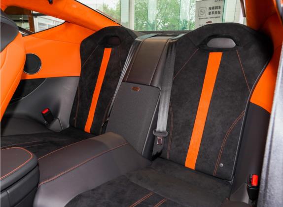 雷克萨斯LC 2019款 500h 运动版 国VI 车厢座椅   后排空间