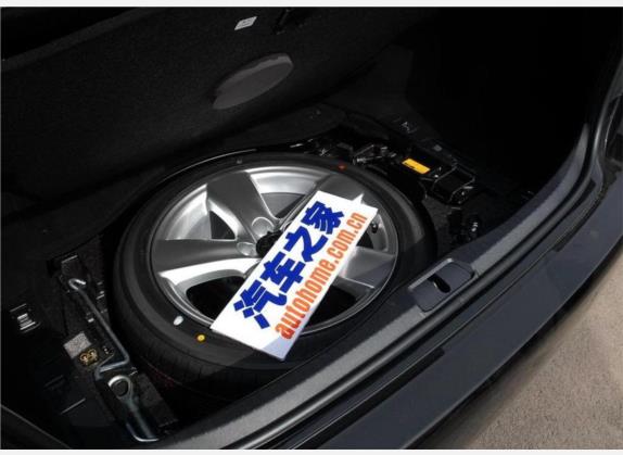 雷克萨斯LS 2006款 460L 尊贵版 其他细节类   备胎