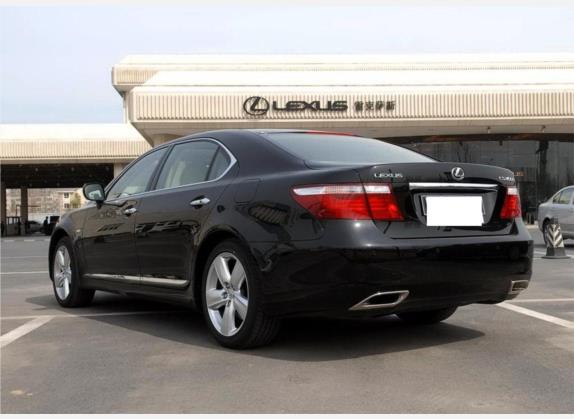 雷克萨斯LS 2006款 460L 尊贵版 外观   斜后