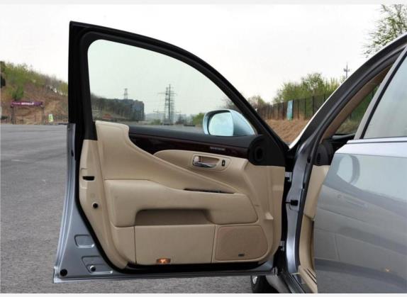 雷克萨斯LS 2010款 460L 尊贵版 车厢座椅   前门板
