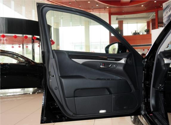 雷克萨斯LS 2013款 460L 豪华版 车厢座椅   前门板