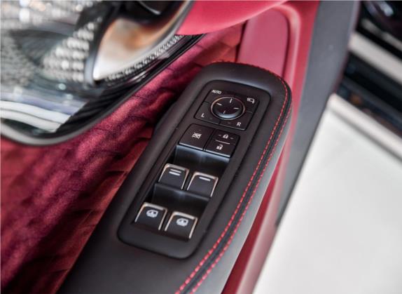 雷克萨斯LS 2018款 500h 行政版 国V 车厢座椅   门窗控制