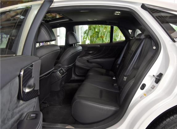 雷克萨斯LS 2020款 350 卓越版 国VI 车厢座椅   后排空间