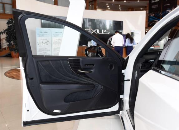 雷克萨斯LS 2020款 350 卓越版 国VI 车厢座椅   前门板