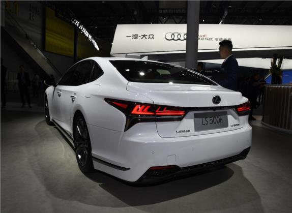 雷克萨斯LS 2020款 500h F SPORT 国VI 外观   斜后