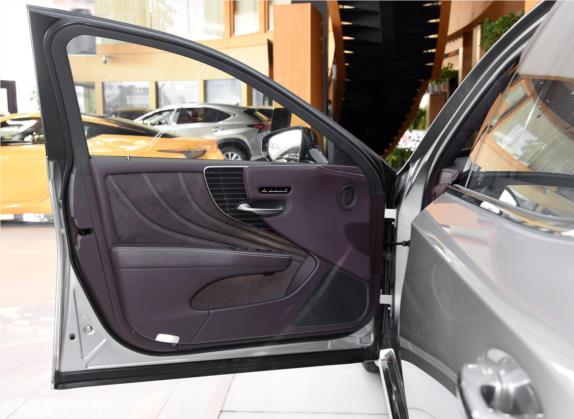 雷克萨斯LS 2020款 500h 豪华版 国VI 车厢座椅   前门板