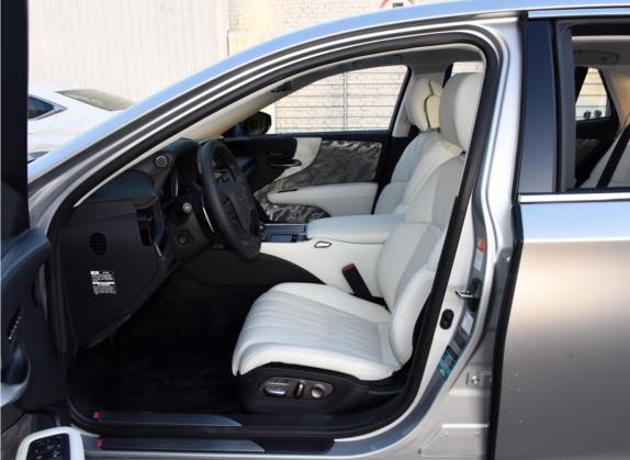 雷克萨斯LS 2021款 500h 行政版 车厢座椅   前排空间