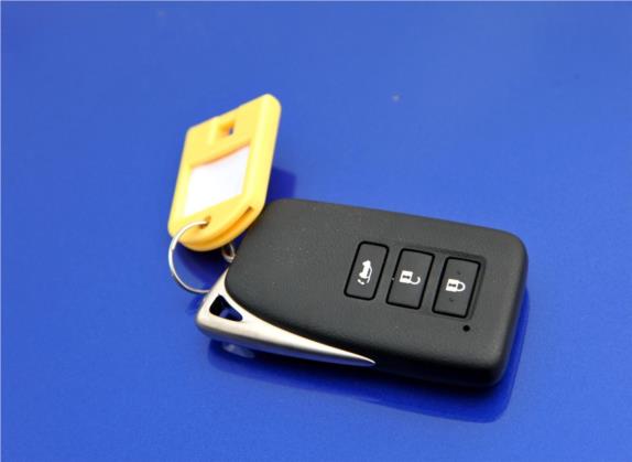 雷克萨斯NX 2015款 200t 全驱 F SPORT 其他细节类   钥匙