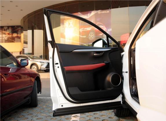 雷克萨斯NX 2015款 200t 全驱 锋尚版 车厢座椅   前门板