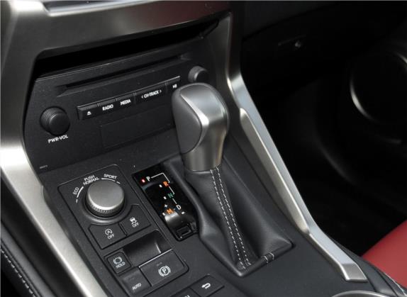 雷克萨斯NX 2015款 200t 全驱 锋尚版 中控类   挡把