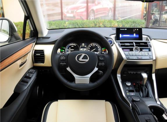 雷克萨斯NX 2015款 300h 全驱 锋致版 中控类   驾驶位