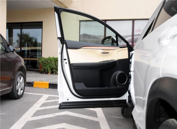 雷克萨斯NX 2015款 300h 全驱 锋致版 车厢座椅   前门板