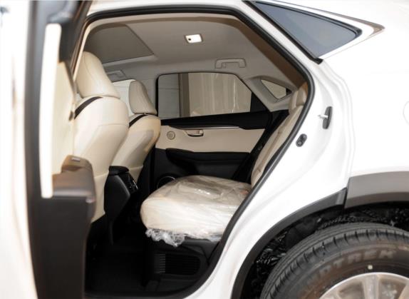雷克萨斯NX 2015款 200 全驱 锋尚版 车厢座椅   后排空间