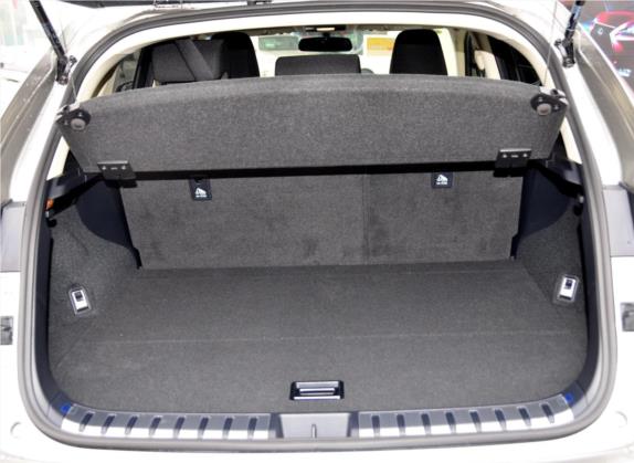 雷克萨斯NX 2015款 200 前驱 锋行版 车厢座椅   后备厢