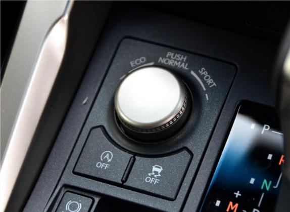 雷克萨斯NX 2015款 200 前驱 锋行版 中控类   挡把